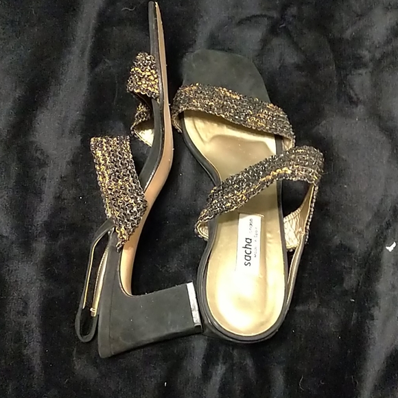 Shoes - Picture 3 of 4